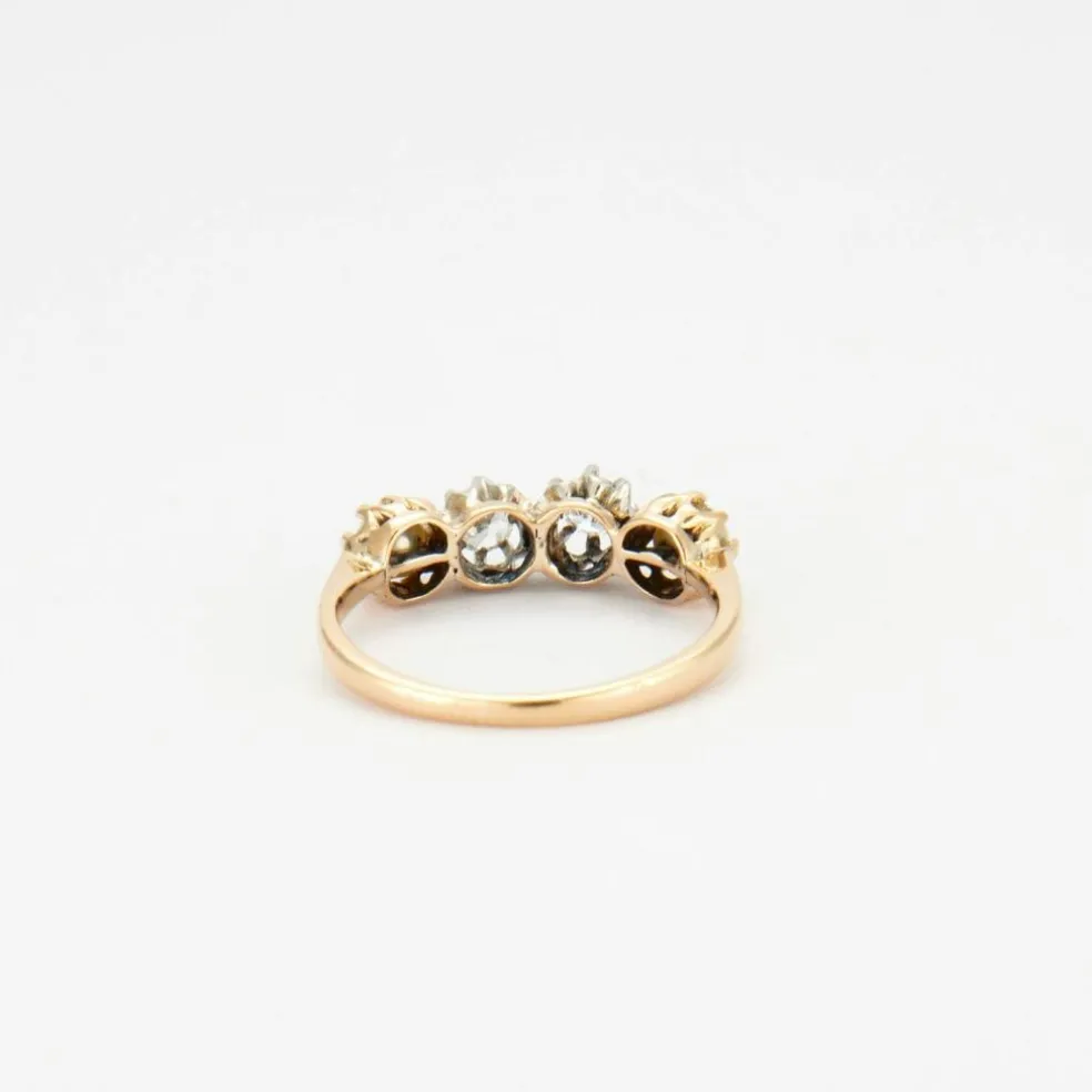 Bague diamants et perles