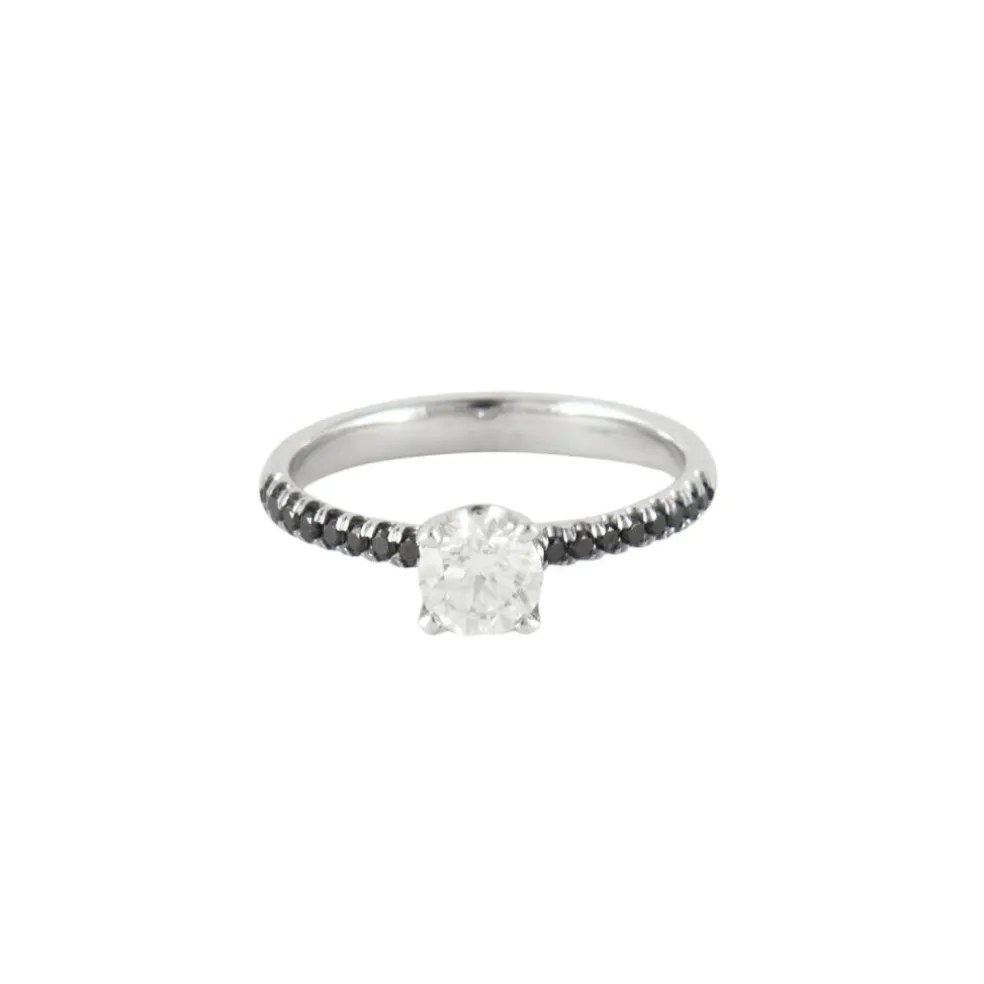 Bague diamants noirs et blanc