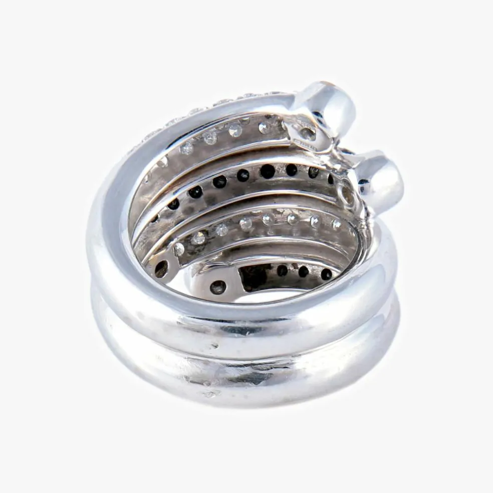 Bague Diamants noirs et blancs