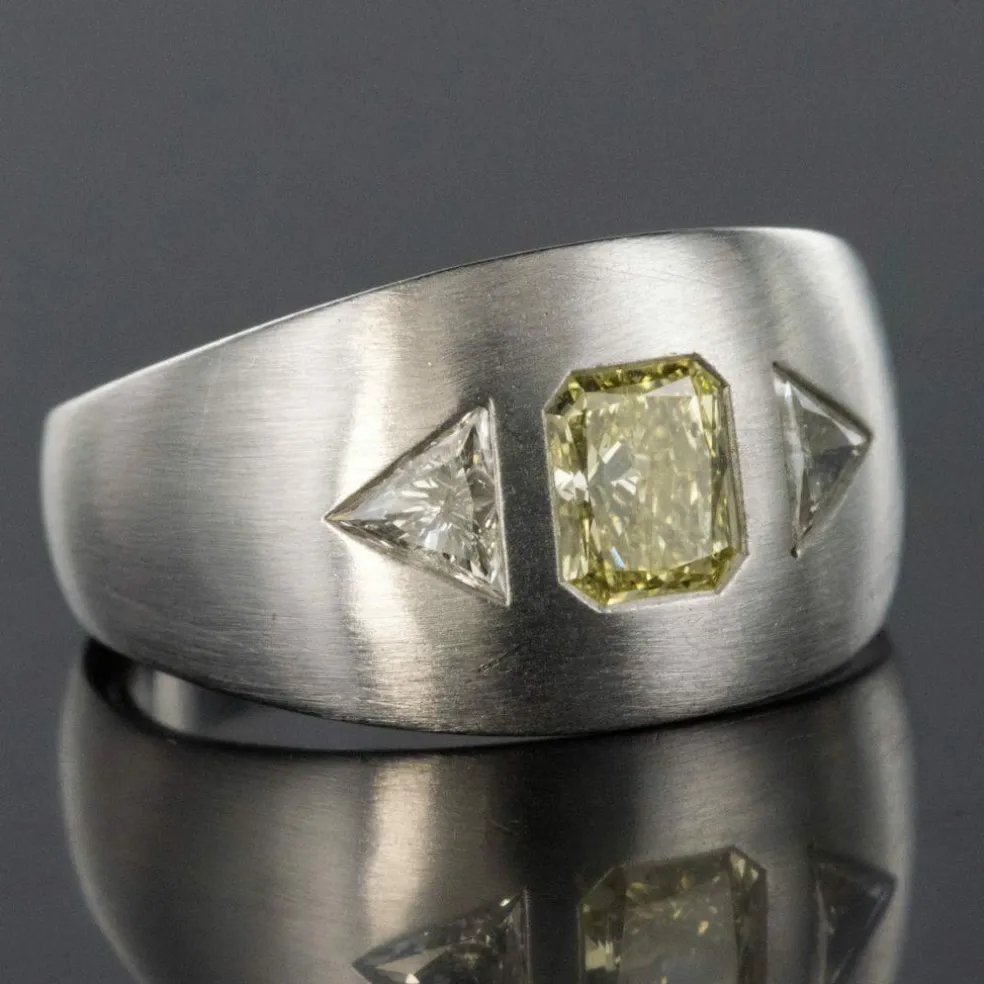 Bague Diamants, Or gris brossé