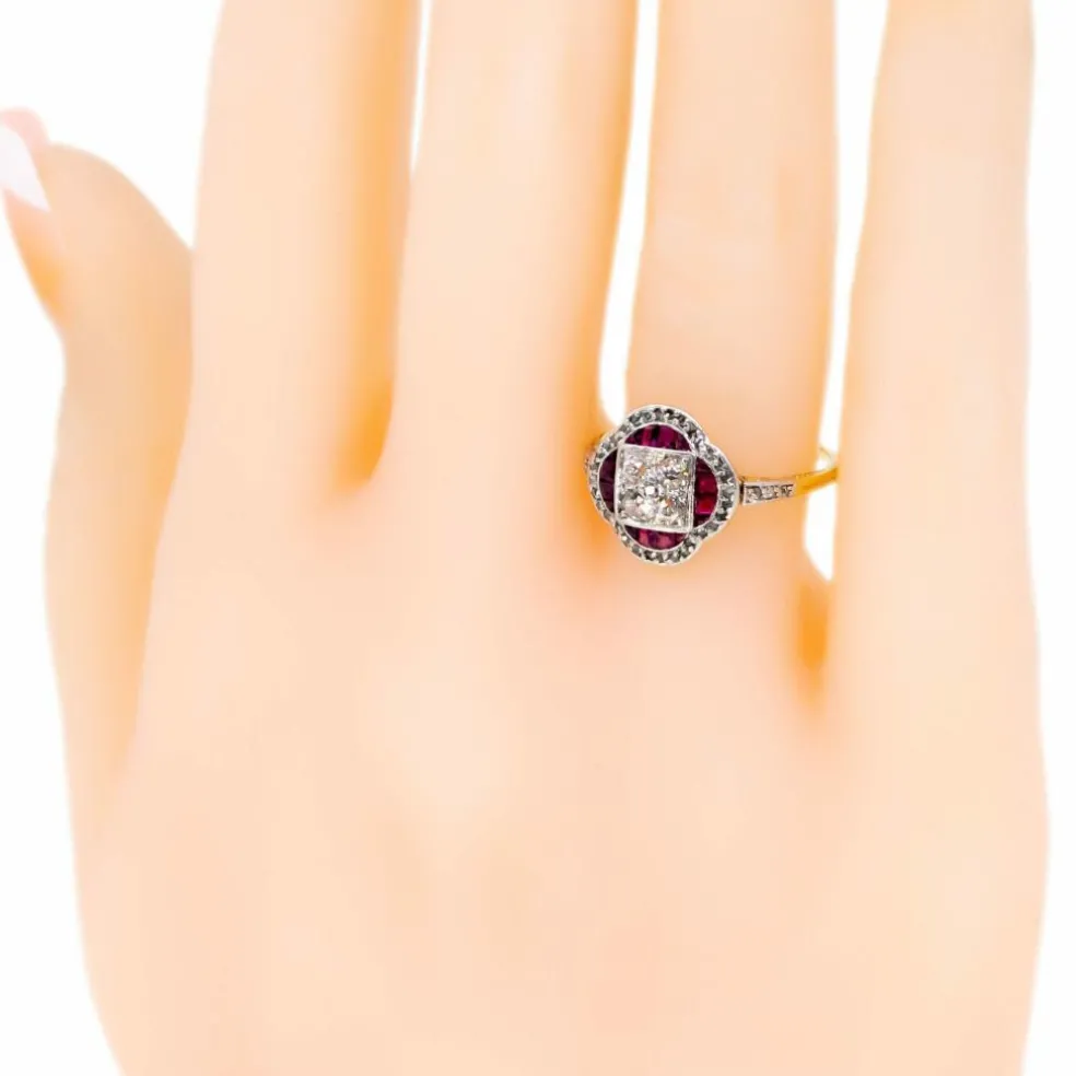 Bague diamants rubis