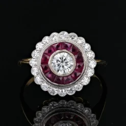Bague diamants rubis calibrés style Art Déco