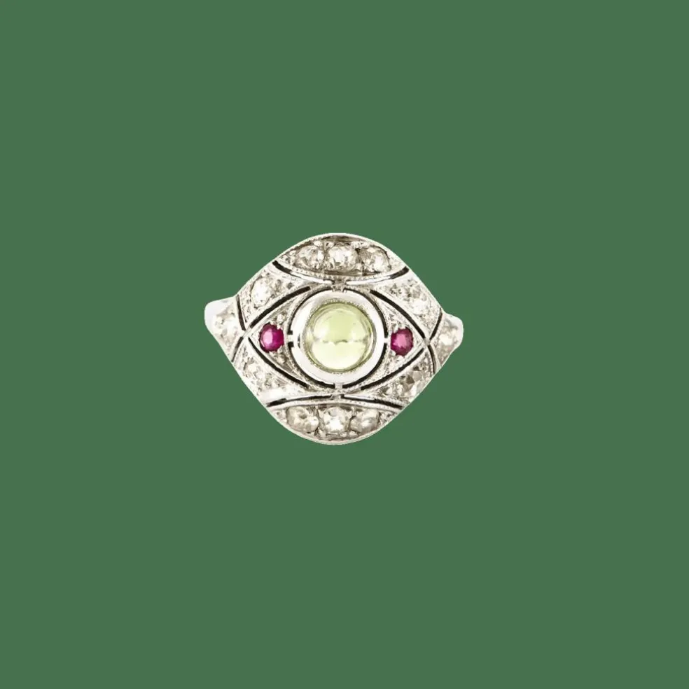 Bague dôme Art Déco diamants rubis péridot