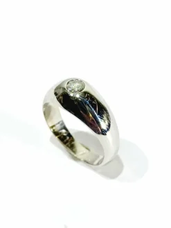 Bague Dôme en or blanc diamant