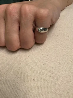 Bague Dôme en or blanc diamant