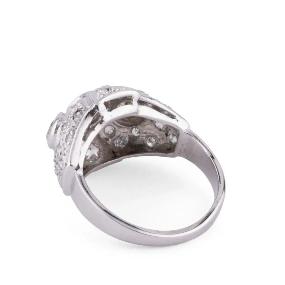 Bague dôme en platine, diamants