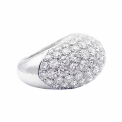 Bague dôme, or blanc, diamants.