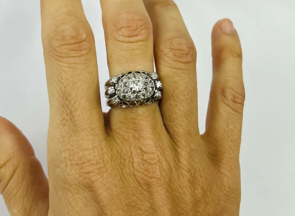 Bague Dôme Or blanc Diamants