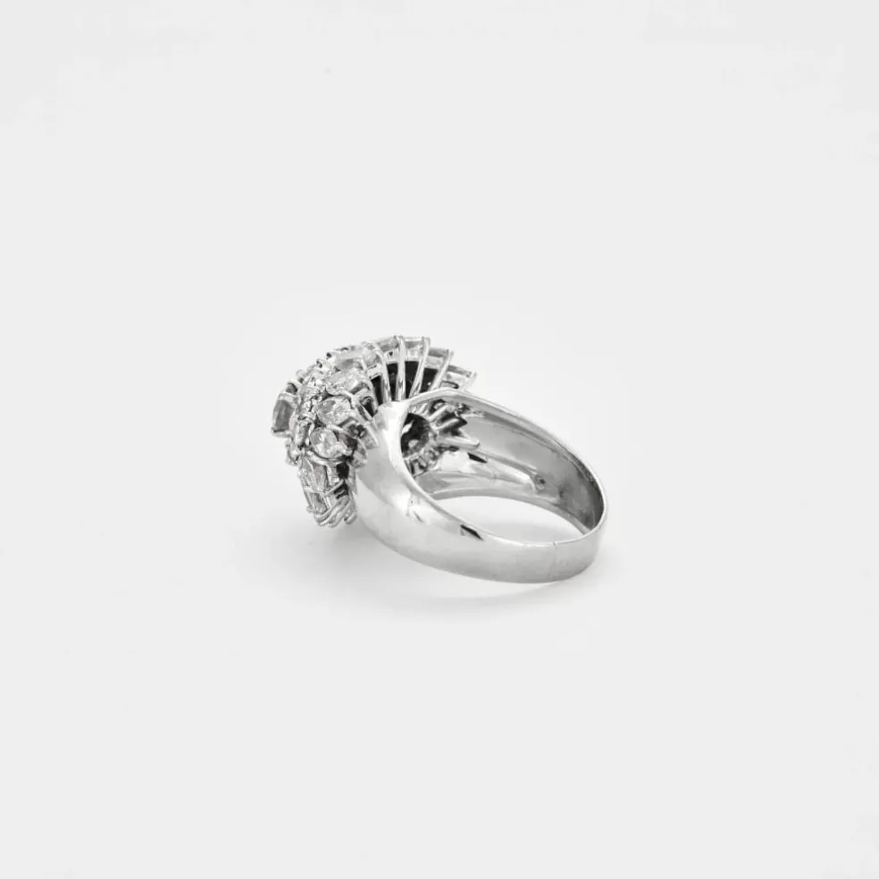 BAGUE DÔME OR BLANC ET DIAMANTS