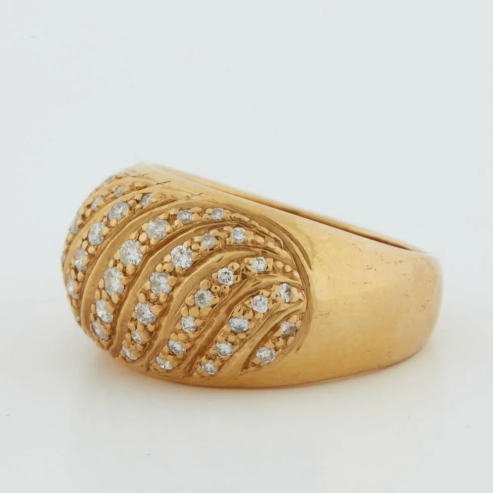 Bague dôme Or jaune Diamants