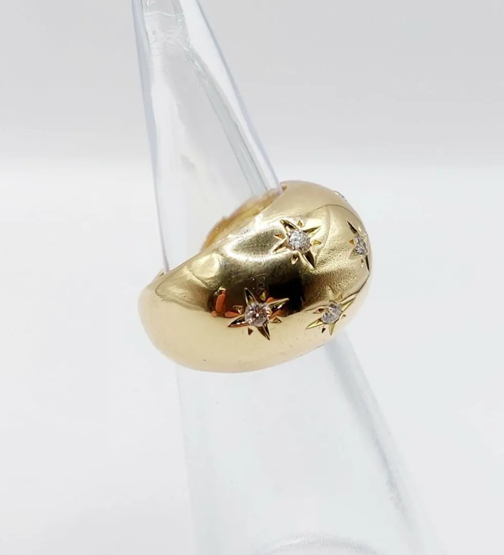 Bague dôme or jaune, diamants serti étoilé (circa 1950)