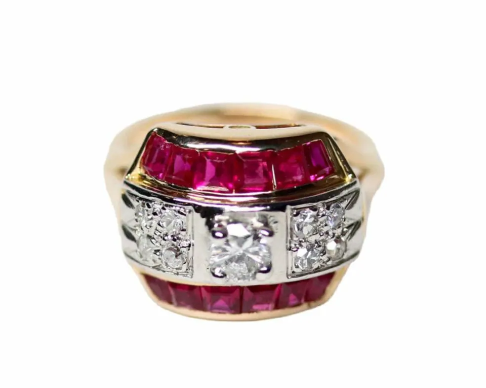 Bague Dôme Or Rose Diamants et Calibrés de Rubis Verneuil