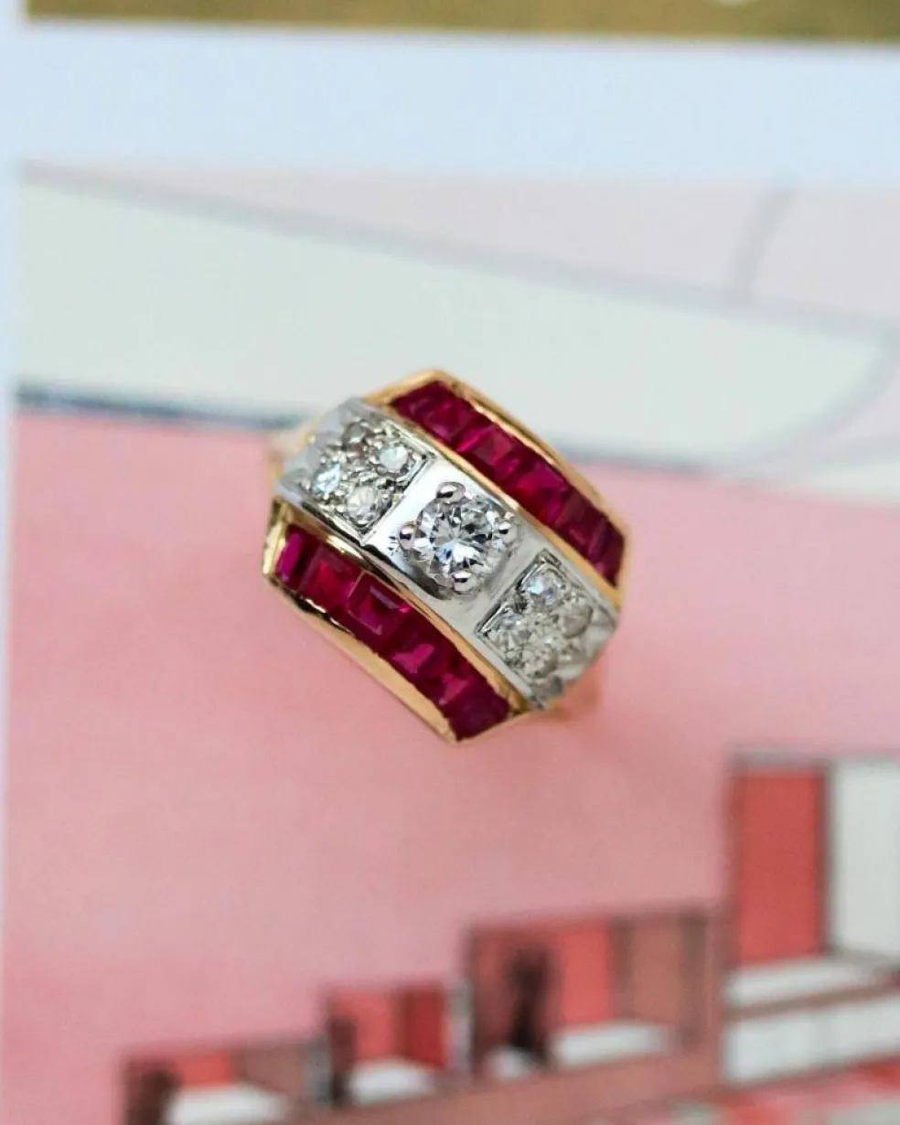 Bague Dôme Or Rose Diamants et Calibrés de Rubis Verneuil