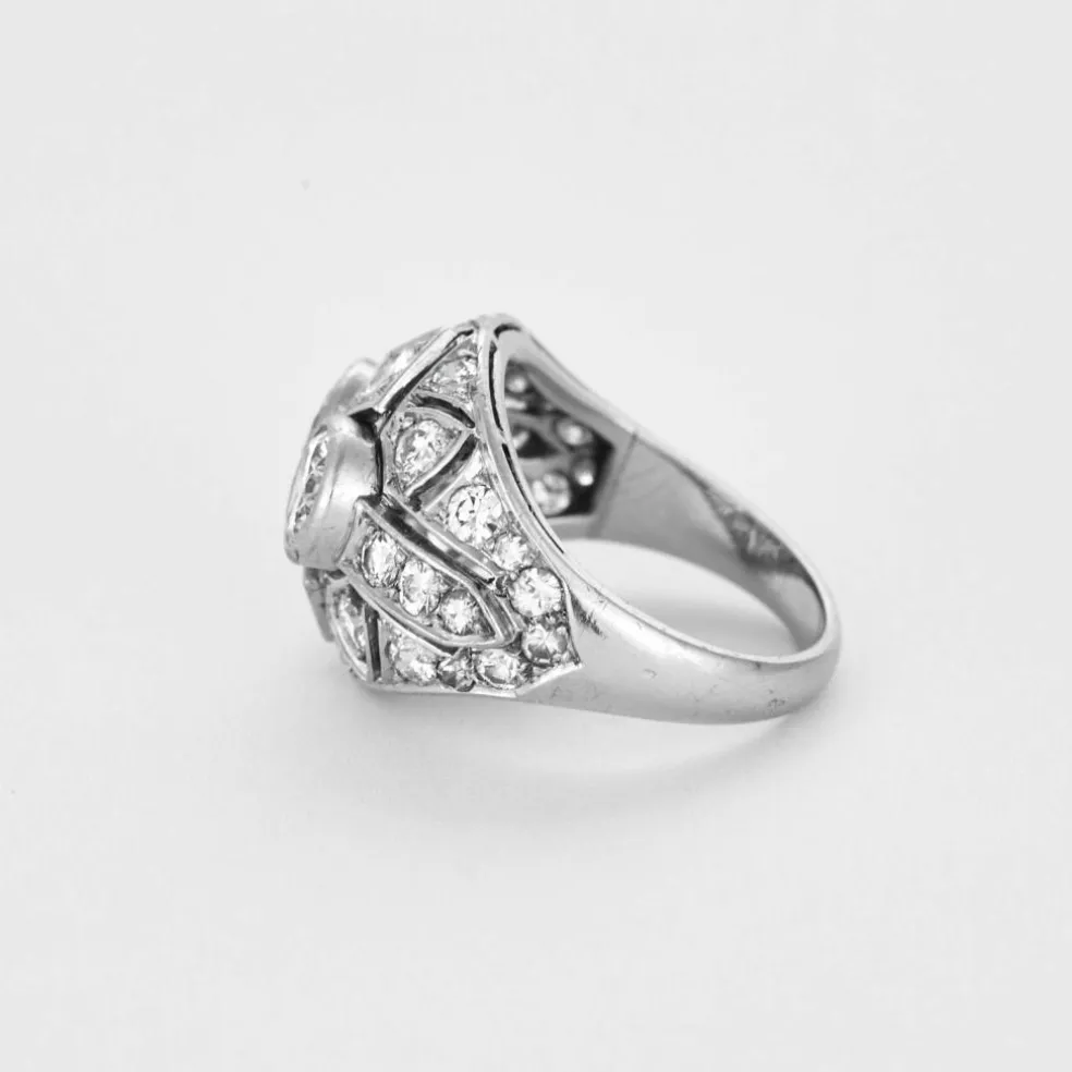 Bague dôme platine et diamants