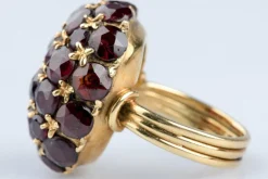 Bague Dome or jaune 18 carats Grenat 11,20 carats