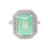 Bague double entourage en or blanc, émeraude de Colombie certifiée et diamants