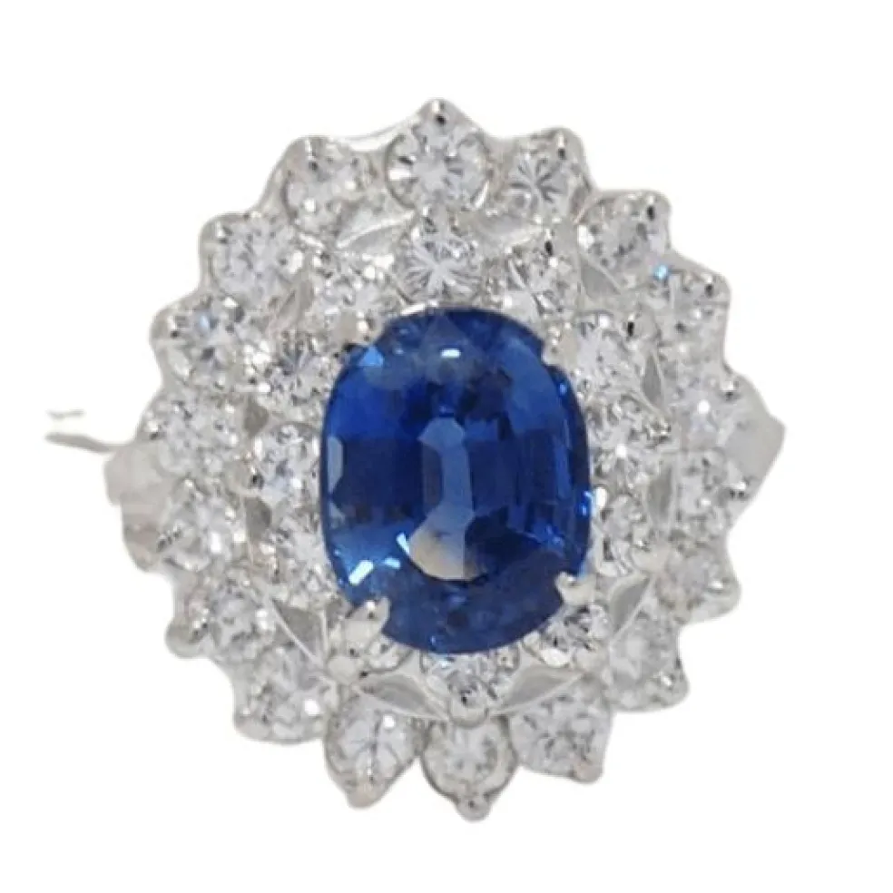 Bague double entourage en or blanc, saphir et diamants