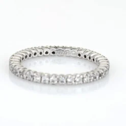 Bague d'éternité diamant platine