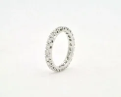 Bague d'éternité en or blanc