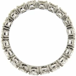 Bague d'éternité en or blanc avec diamants