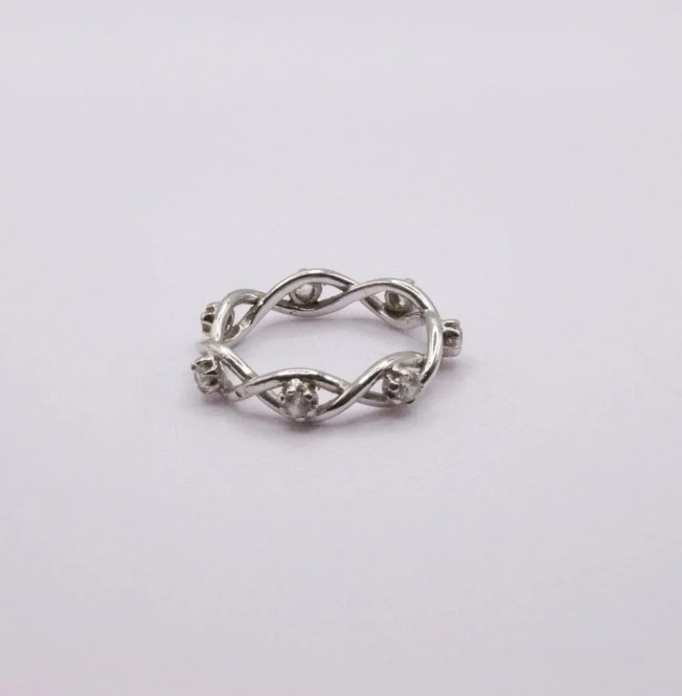 Bague d'éternité Entrelacée or blanc diamants
