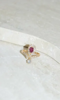 Bague Duchesse Diamants et Rubis sur Or Jaune