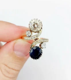 Bague duchesse or rose diamants taille ancienne, saphir épaulé (circa 1950)