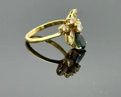 Bague duchesse vintage en or jaune 18K sertie de saphir et diamant