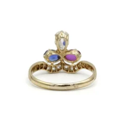 Bague duchesse XIXème - Or jaune, diamants, rubis et saphir.