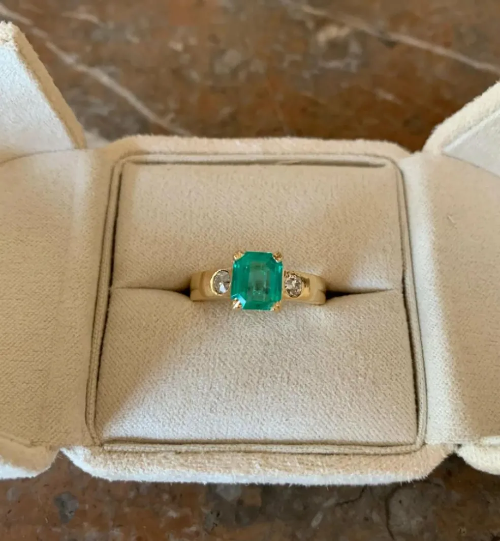 Bague Emeraude Colombie Diamants Or Jaune 18 Carats (Certificat)