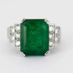 Bague Emeraude, Diamants