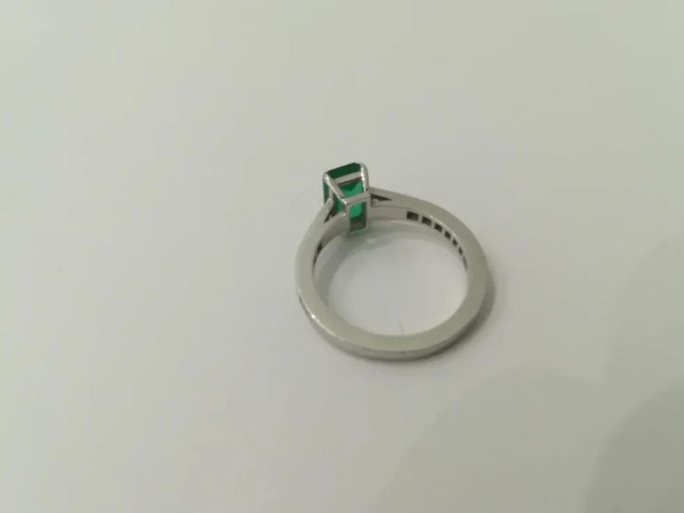 Bague Emeraude, Diamants, Or Blanc