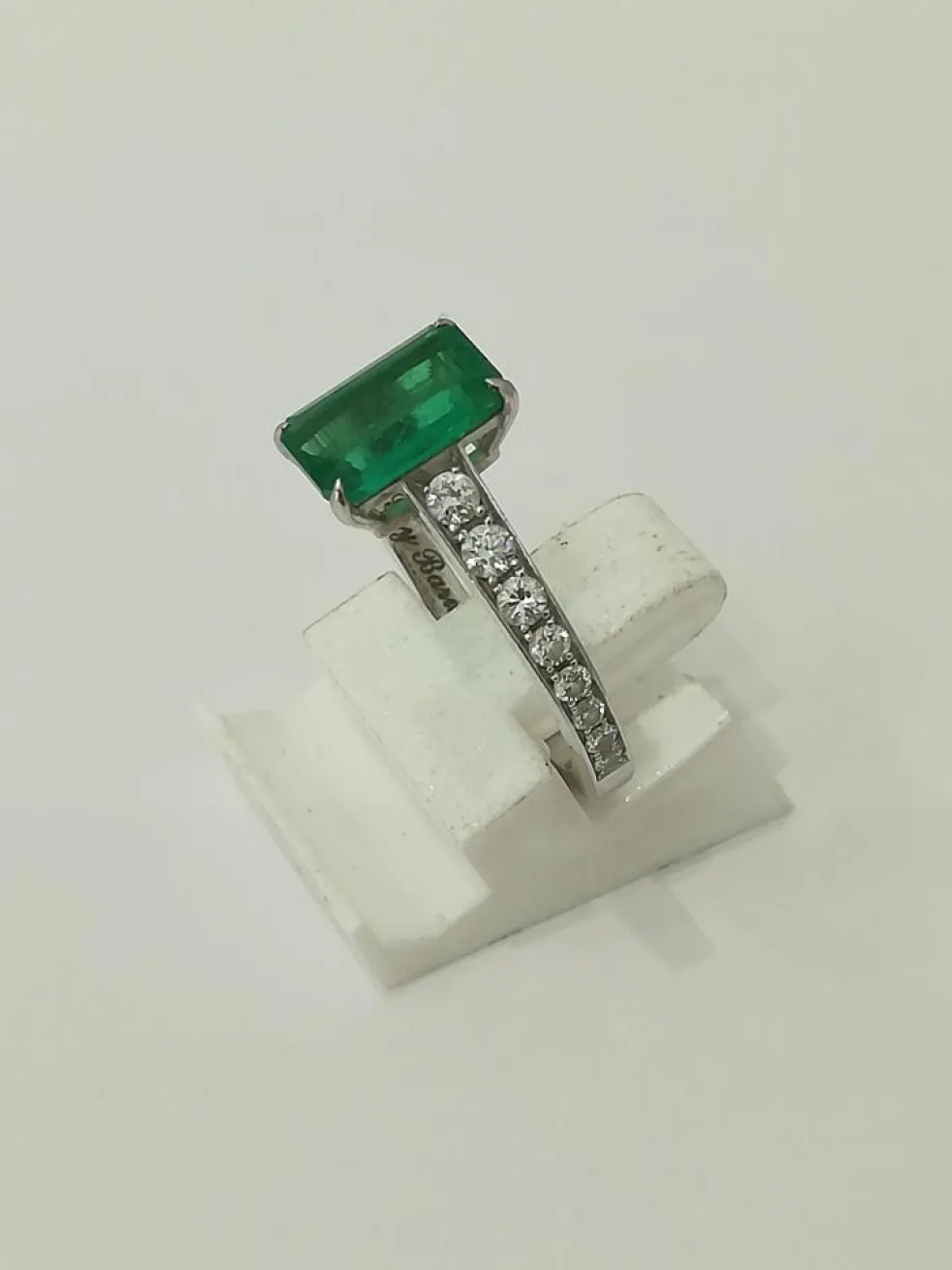 Bague Emeraude, Diamants, Or Blanc