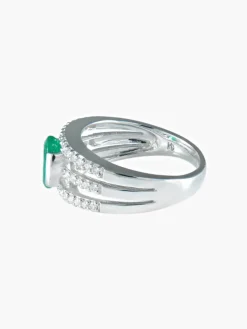 Bague Emeraude ovale Diamants