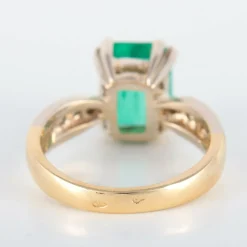 Bague Emeraude rectangulaire Diamants