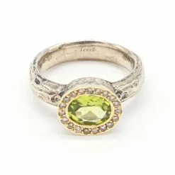 Bague en argent et or avec diamants et péridot
