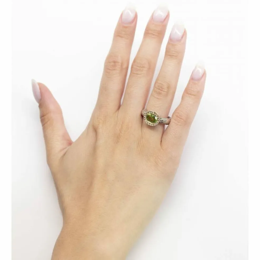 Bague en argent et or avec diamants et péridot