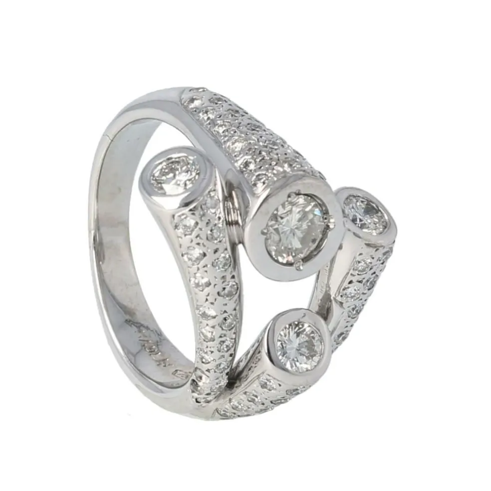 BAGUE EN DIAMANT