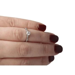 BAGUE EN DIAMANT