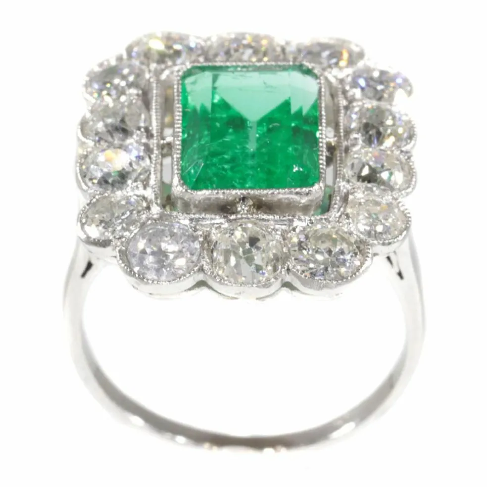 Bague en diamant avec émeraude