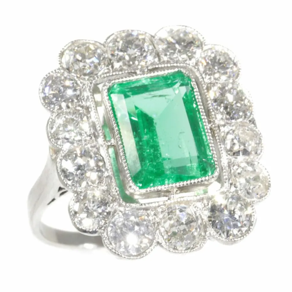 Bague en diamant avec émeraude