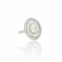 Bague en diamant d'inspiration Art Déco