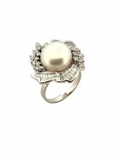 Bague en diamants et perle