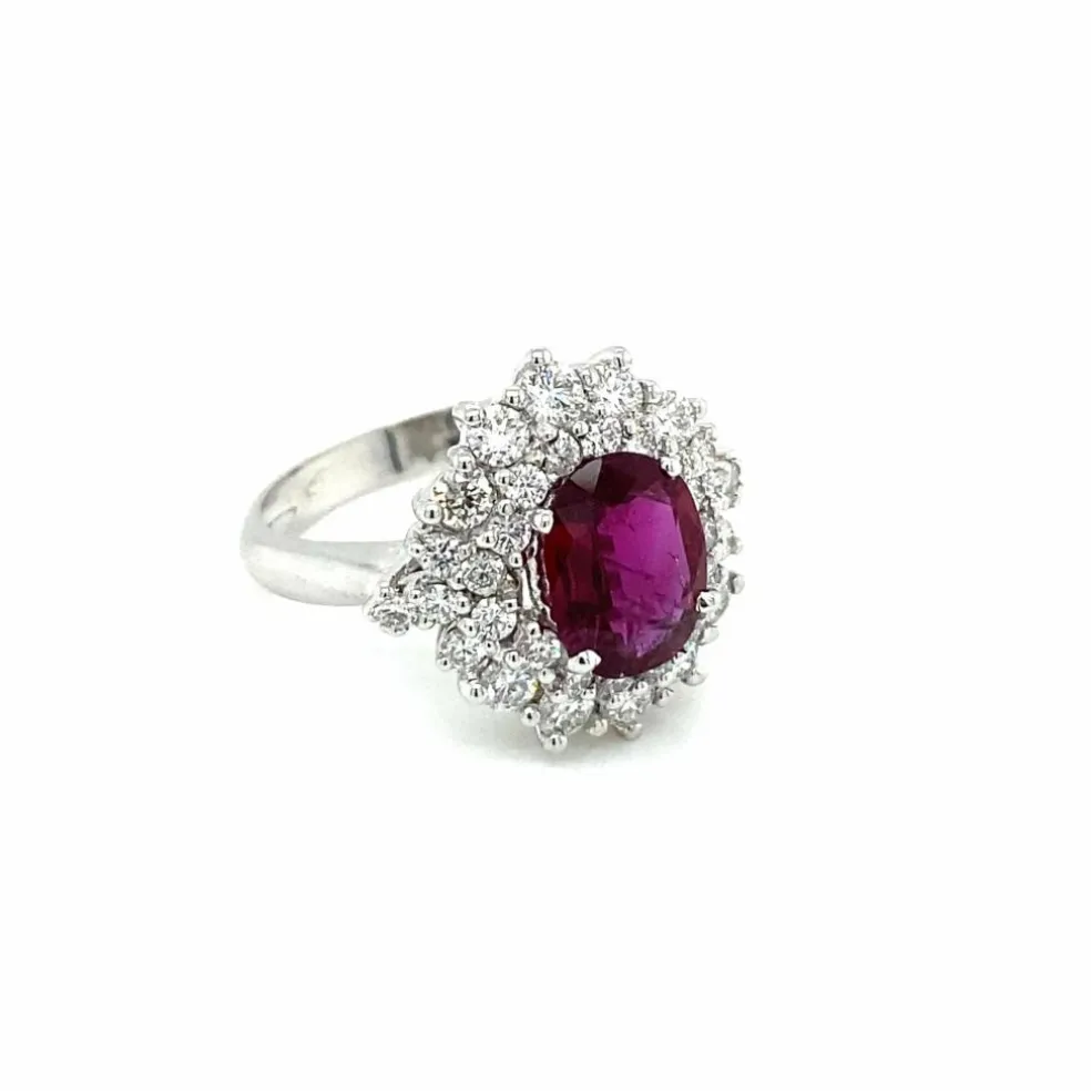 Bague en grappe de diamants rubis de 1,94 carat certifiée par le domaine