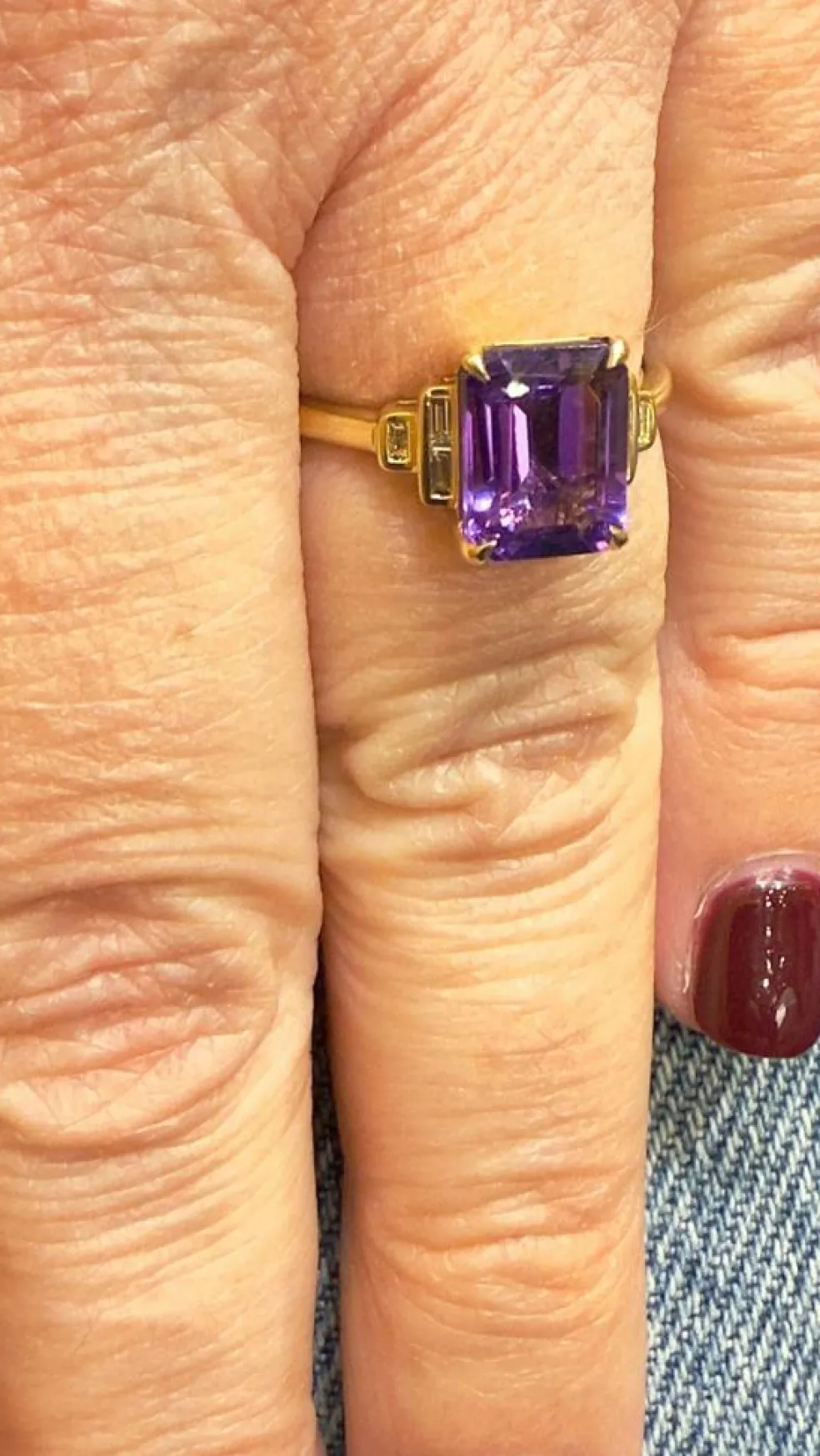 Bague en or 18 carats , améthyste et diamants