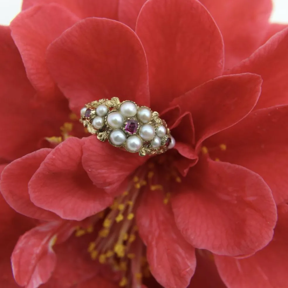 Bague en or 15 carats avec perle et rubis, style victorien précoce