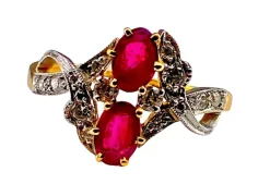 Bague en or 18 carats et platine en rubis et diamants