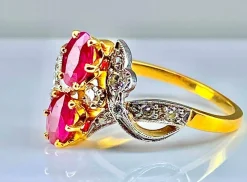 Bague en or 18 carats et platine en rubis et diamants