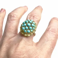 BAGUE EN OR 18 KT AVEC TURQUOISE, DESIGN RÉTRO DES ANNÉES 40