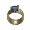 Bague en or avec cyanite